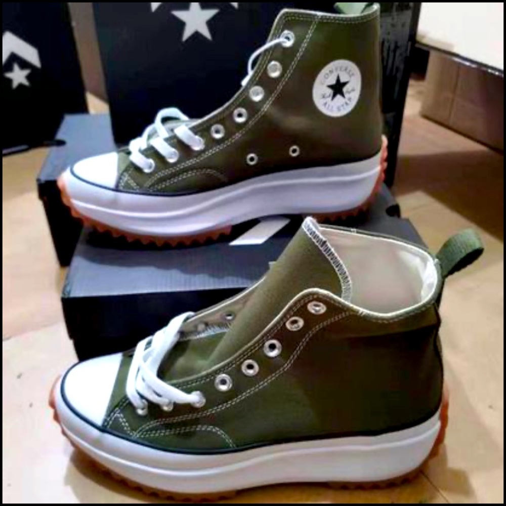 Converse Run Star Hike